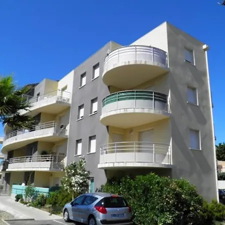 Appartement 3 Etoiles Avec Climatisation Et Parking Proche Plage - Fr-1-338-426 *